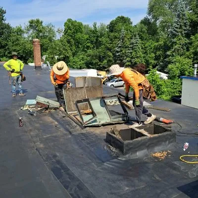 S & S Roofing