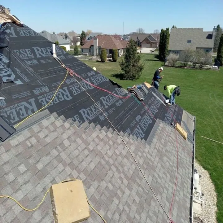 Top-rated roof repair in Spencerville, IN - S L Construction