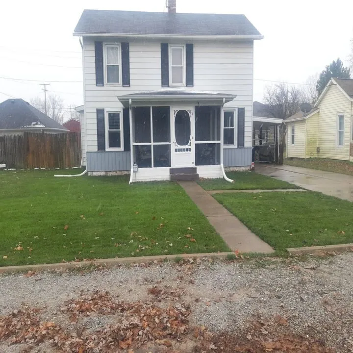 Professional roof repair in Spencerville, IN by S L Construction