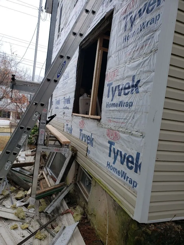 Slide of S R General Contractor