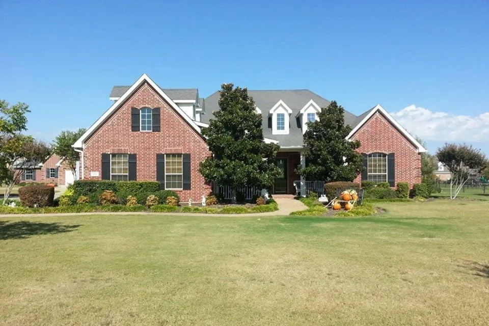 Slide of S2F Roofing & Construction