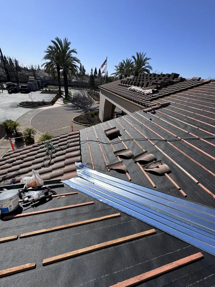 Slide of Sacramento Valley Roofing and Gutters