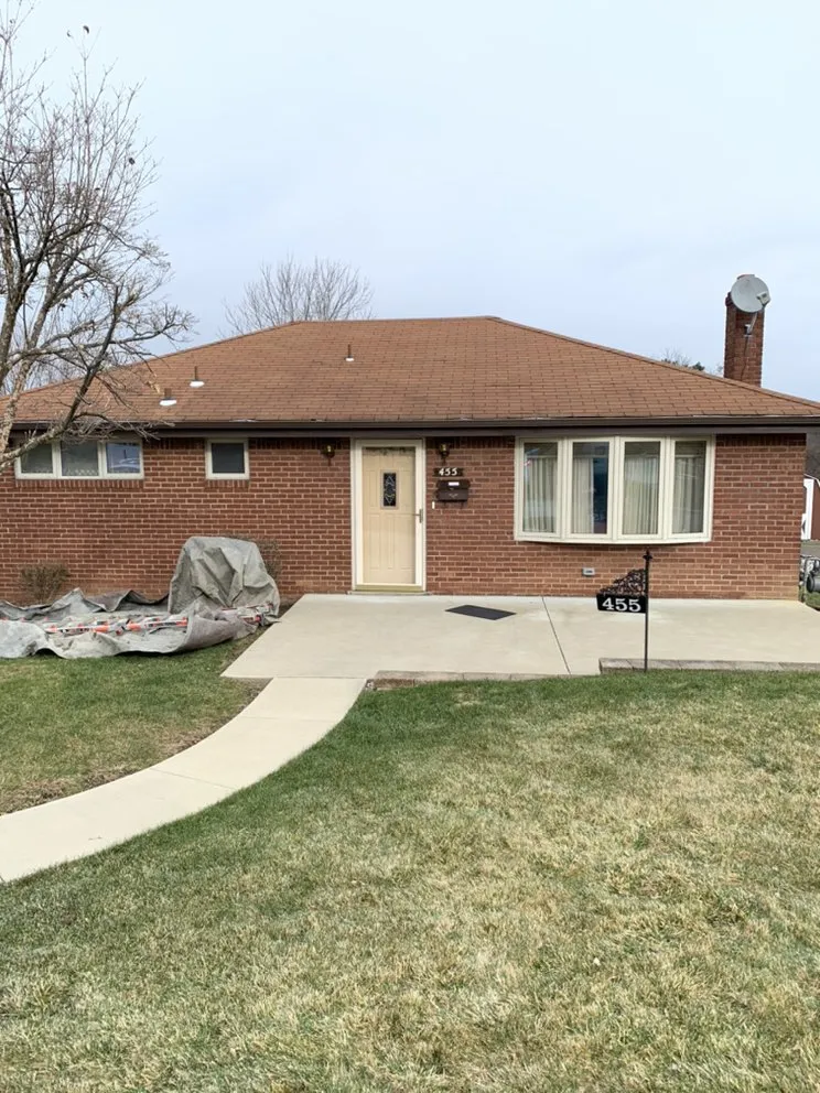 Slide of Sacred Pillars Demolition and Construction