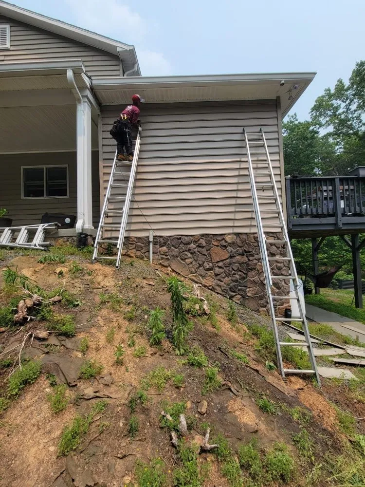 Slide of Sacul Exteriors