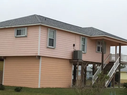 Saddlewood Roofing Logo