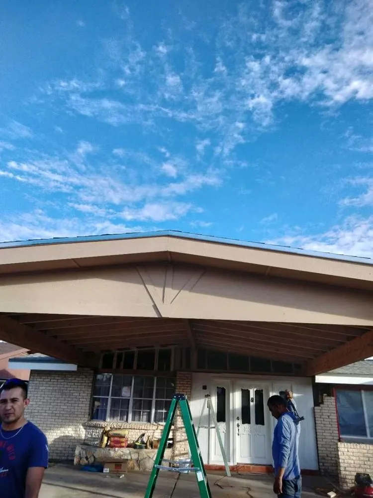 Slide of Saenz construction