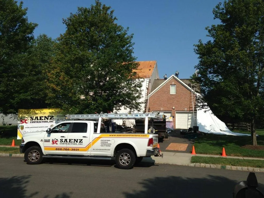 Slide of Saenz Contractors