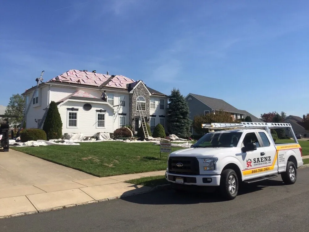 Slide of Saenz Contractors