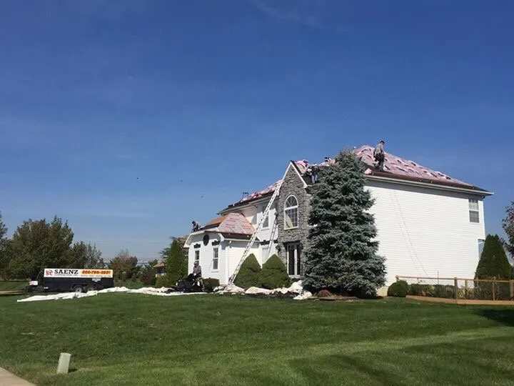 Slide of Saenz Contractors