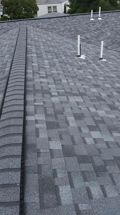 Slide of Saenz Contractors