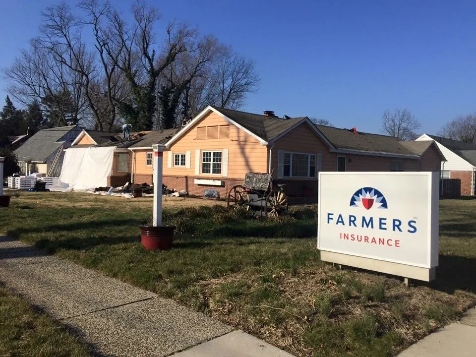 Slide of Saenz Contractors