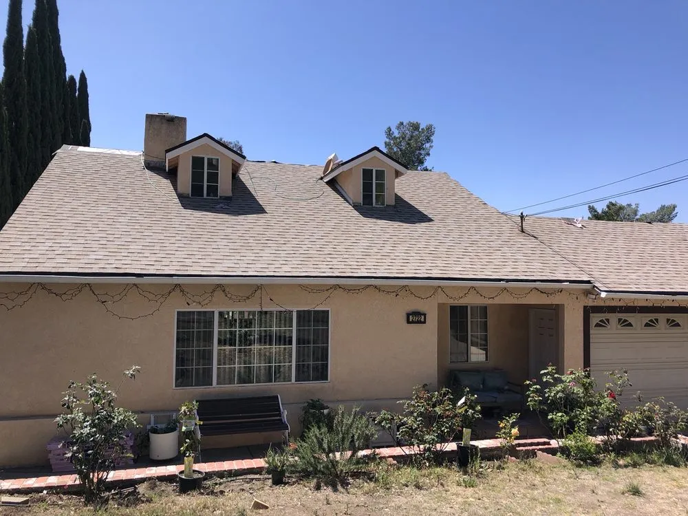 Slide of Safari Roofing and Remodeling