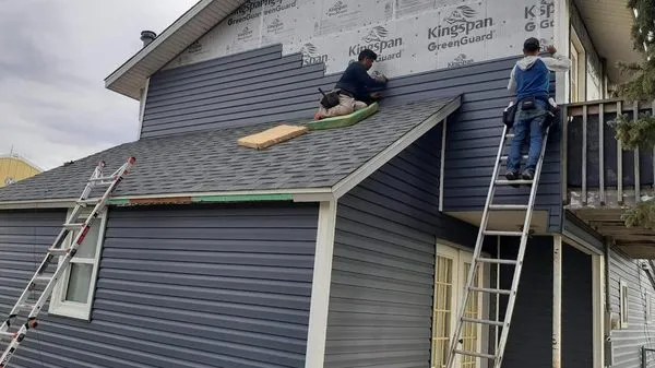 Safe House Exteriors Logo