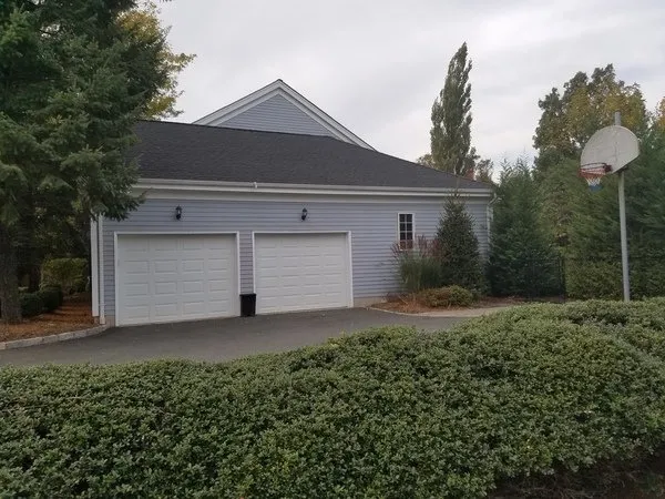 Slide of SafeTrust Roofing