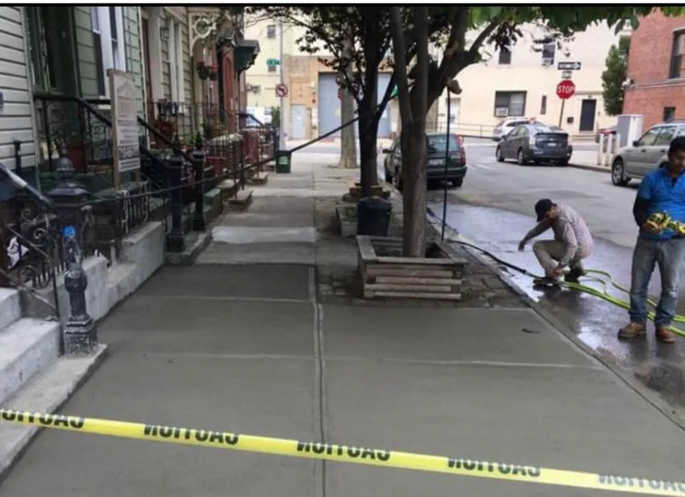 Slide of saga Builder