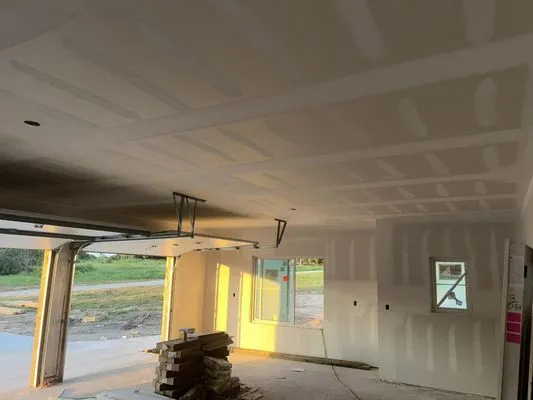 Saldana Remodeling and Repairs Logo