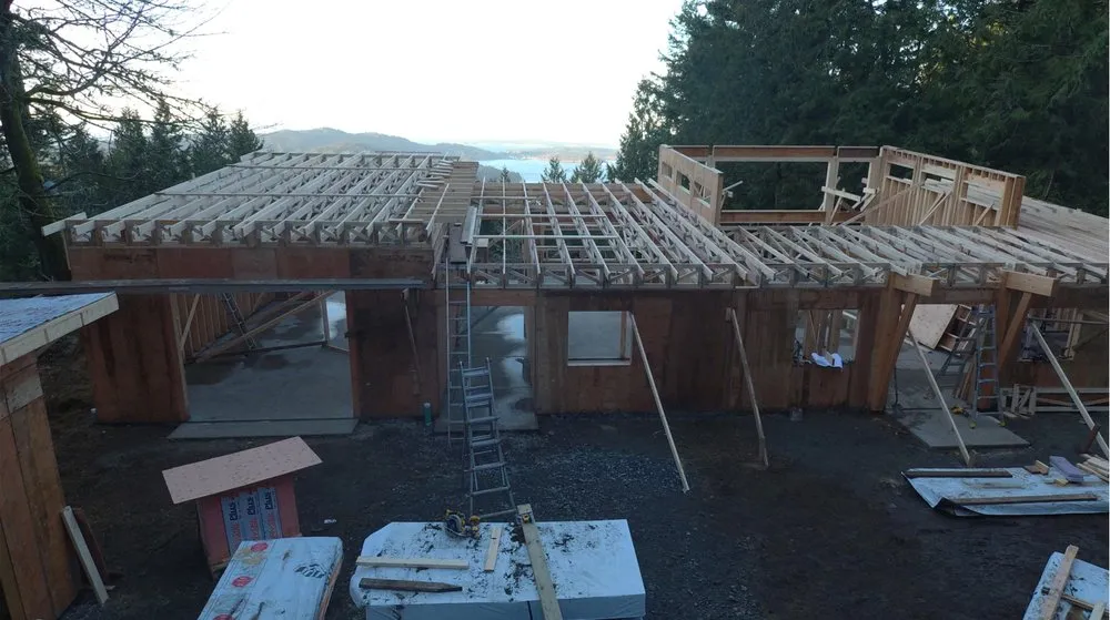Licensed storm damage roof repair with free inspection in Eastsound, WA by Salina's Construction
