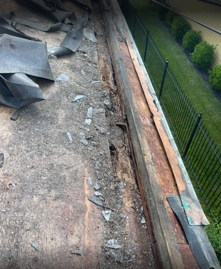 Slide of Sal’s Roofing