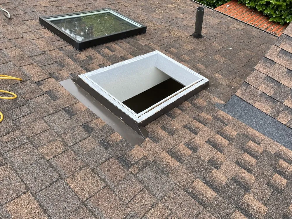 Slide of Sal's Roofing