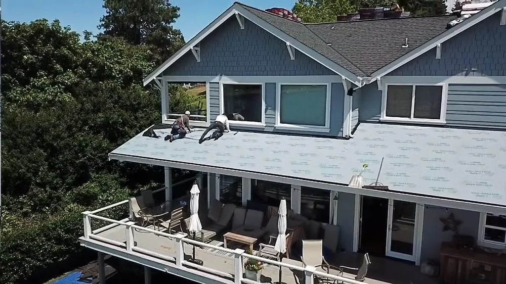 Slide of Sal's Roofing