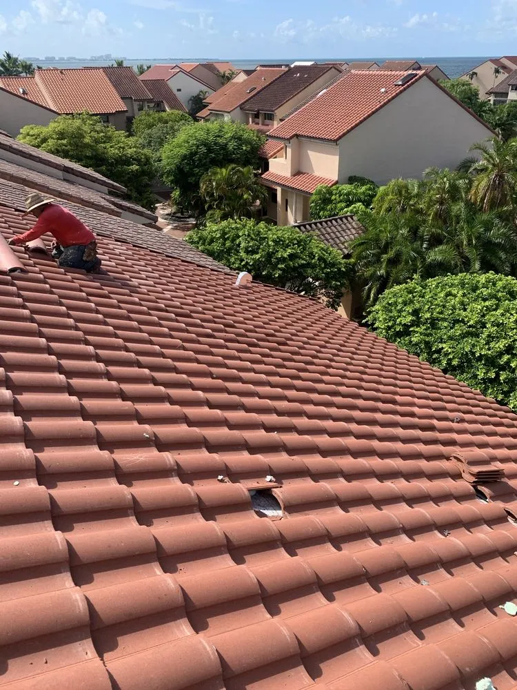 Slide of Sals Roofing Repairs