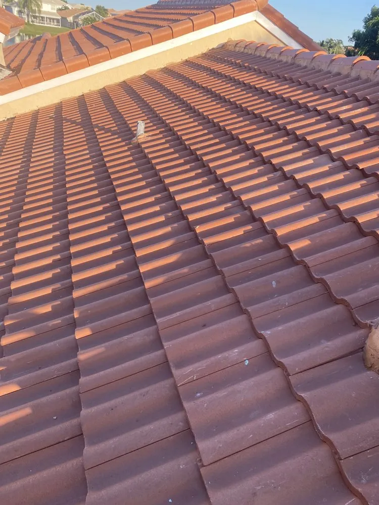 Slide of Sals Roofing Repairs