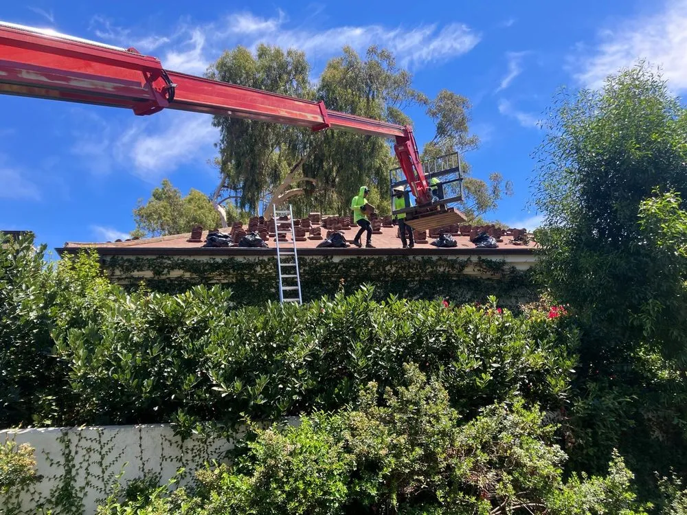 Slide of Saltaire Contractors