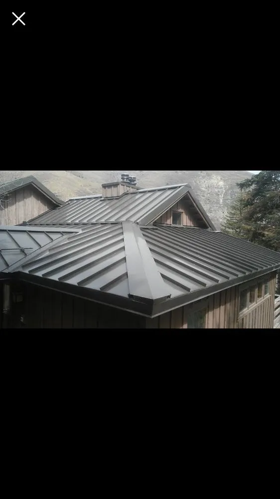 Slide of Salty Peaks RV Repair and Restoration