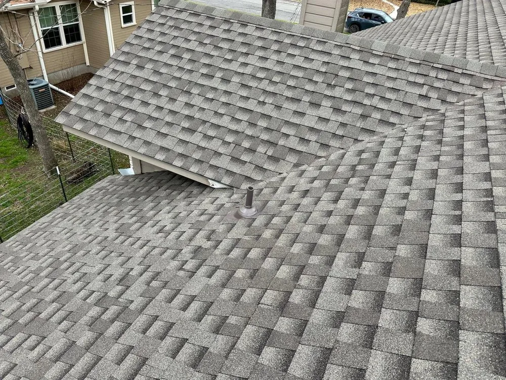 Slide of Salvador Roofing Service