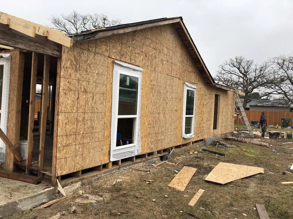 Slide of Salvador Roofing Services