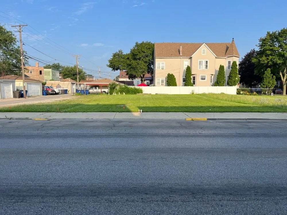 Slide of SAMA Construction Services