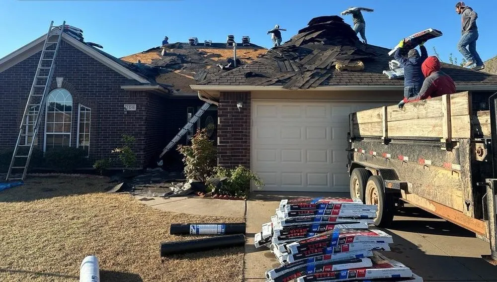 Slide of Samaria Roofing