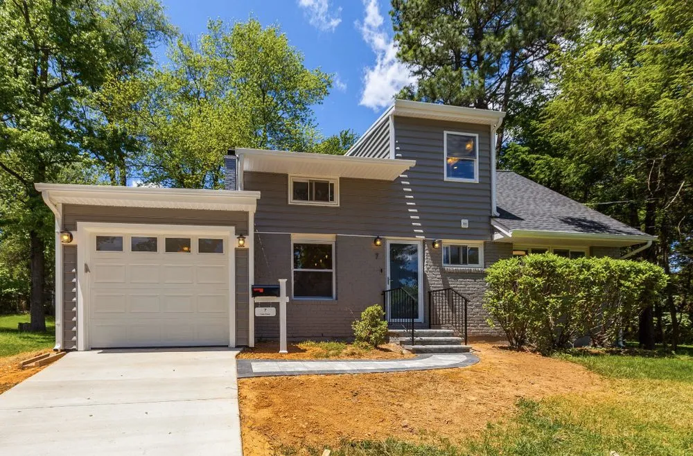 Slide of Same Day Gutter Services