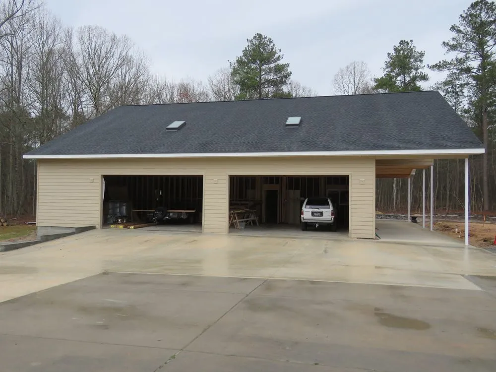 Top-rated shingle roofing service for residential properties in Franklin Ga, GA by Sammy Marsh Siding