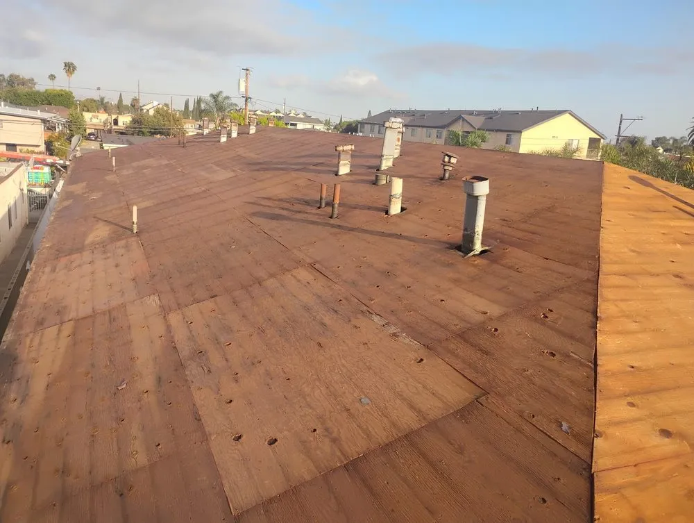 Slide of Sam's Roofing Co