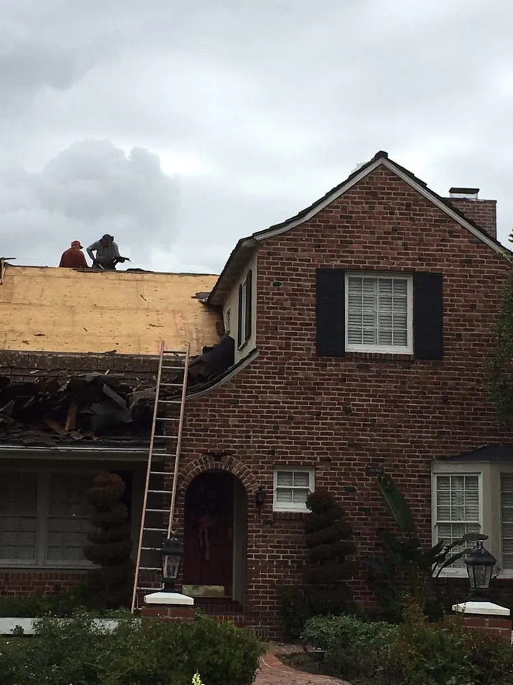 Slide of Samson Roofing & Construction