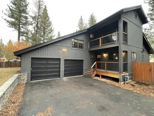 San Leandro Painting & Roofing Logo