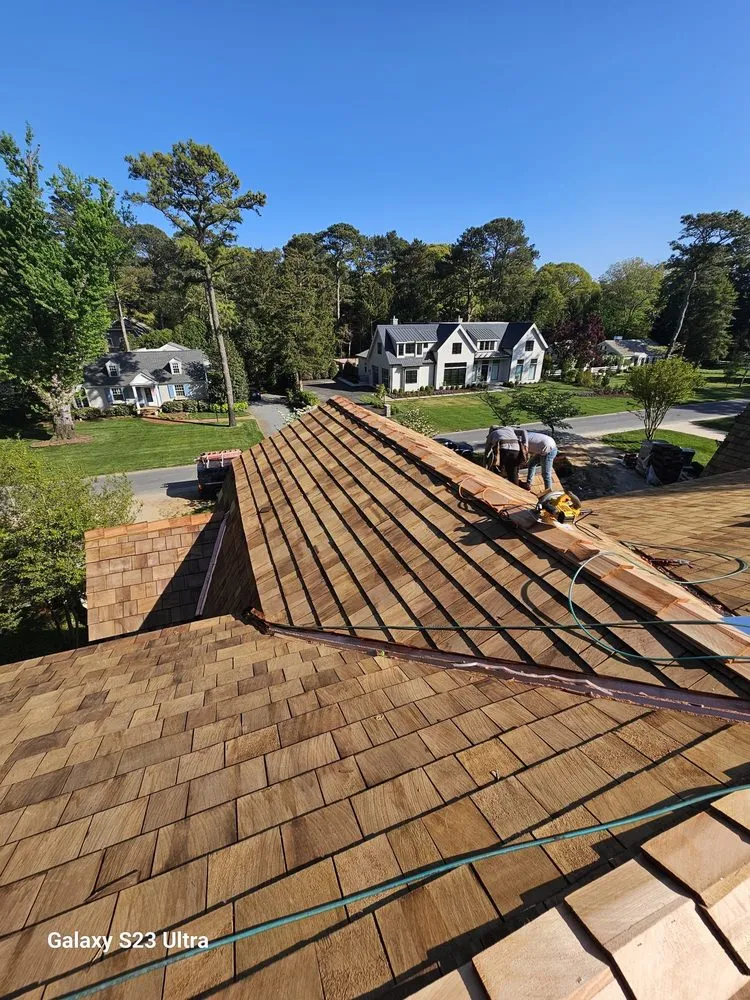 Professional roof repair in Ellendale, DE by Sanchez Hardscapes Construction