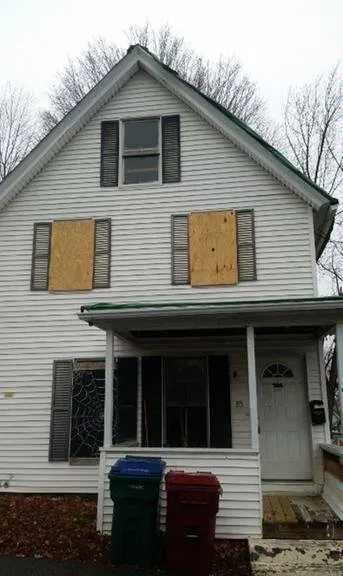 Slide of Sanchez Roofing