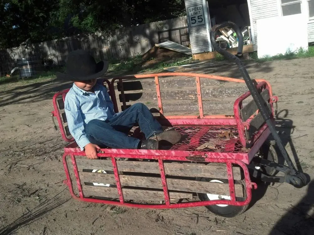 Slide of Sanchez Roofing