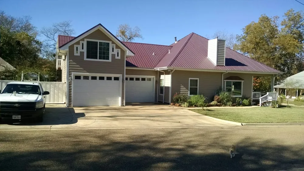 Slide of Sanchez Roofing