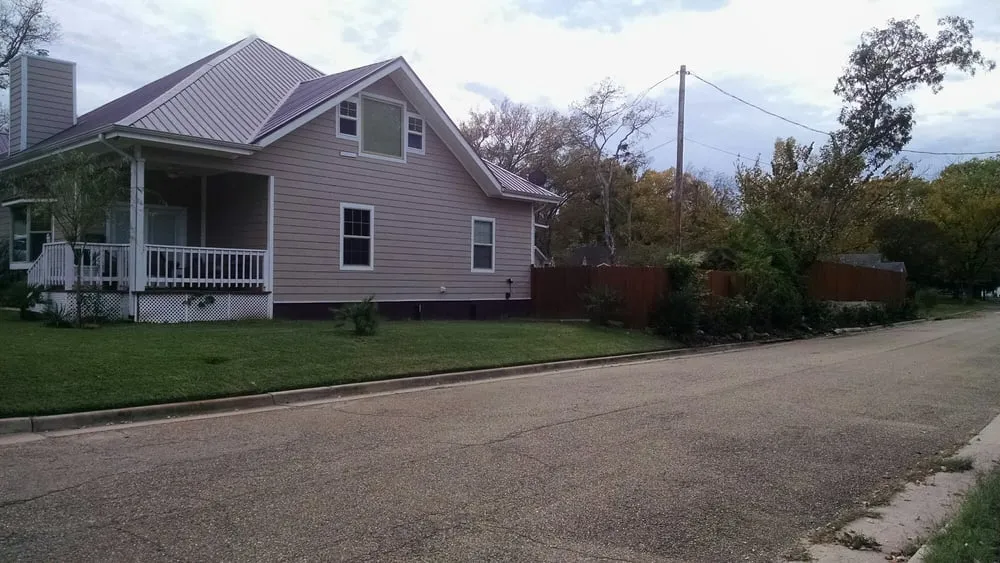 Slide of Sanchez Roofing