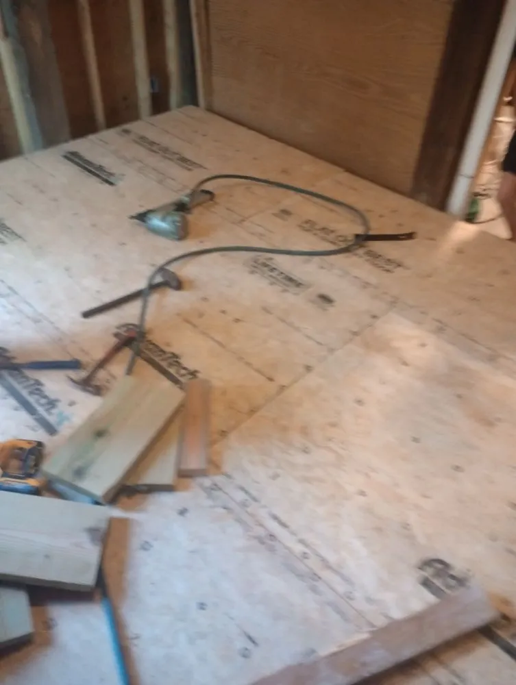 Slide of Sanderford & Sons Construction And Tree Removal