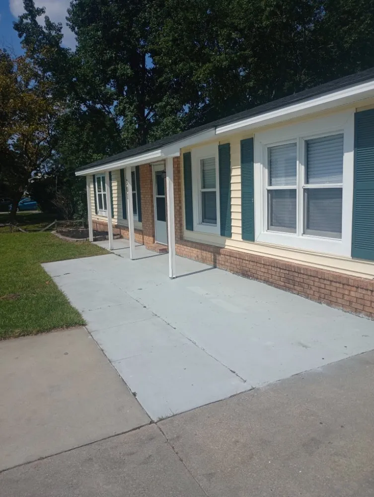 Slide of Sanderford & Sons Construction And Tree Removal