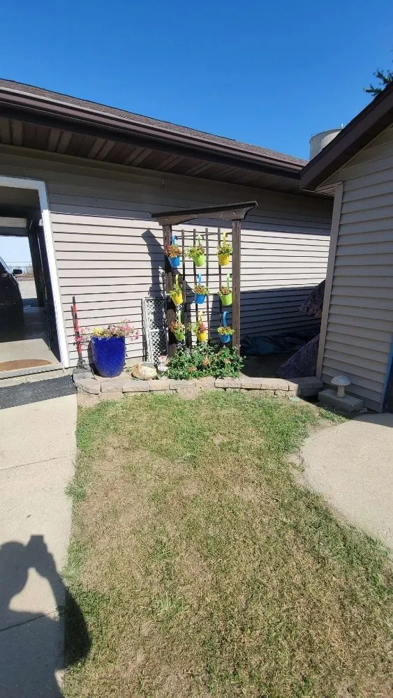 Slide of Sandlin Roofing & Landscaping