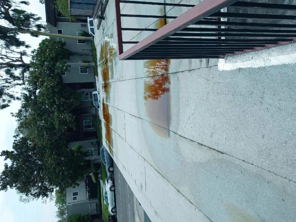 Slide of Santiago Roofing