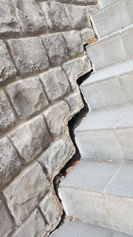 Slide of Santiago's Remodeling & Handyman Services