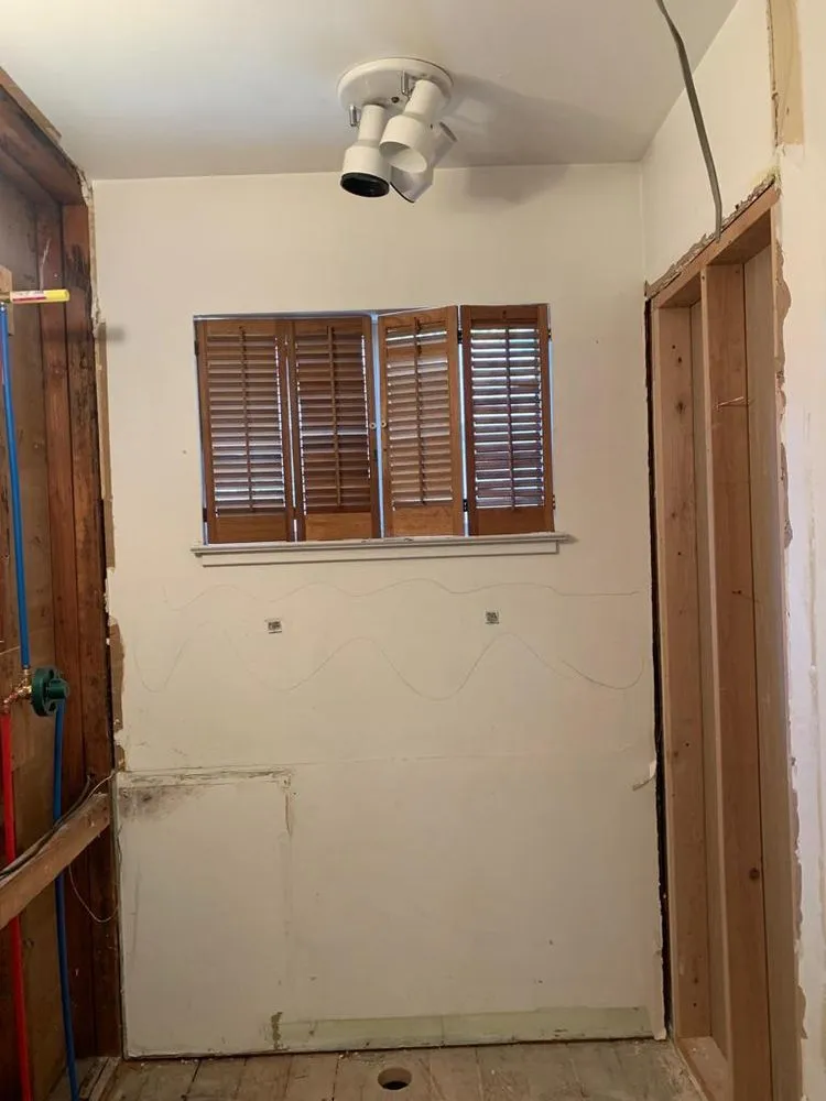 Slide of Santiago's Remodeling & Handyman Services