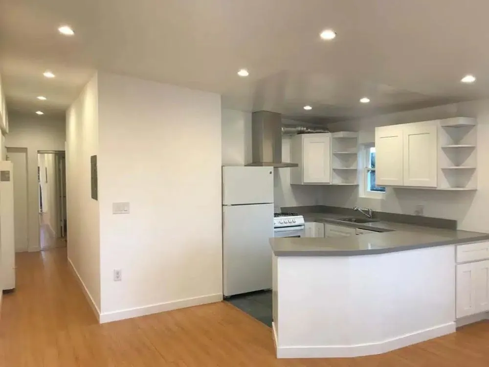 Slide of Santiago's Remodeling & Handyman Services