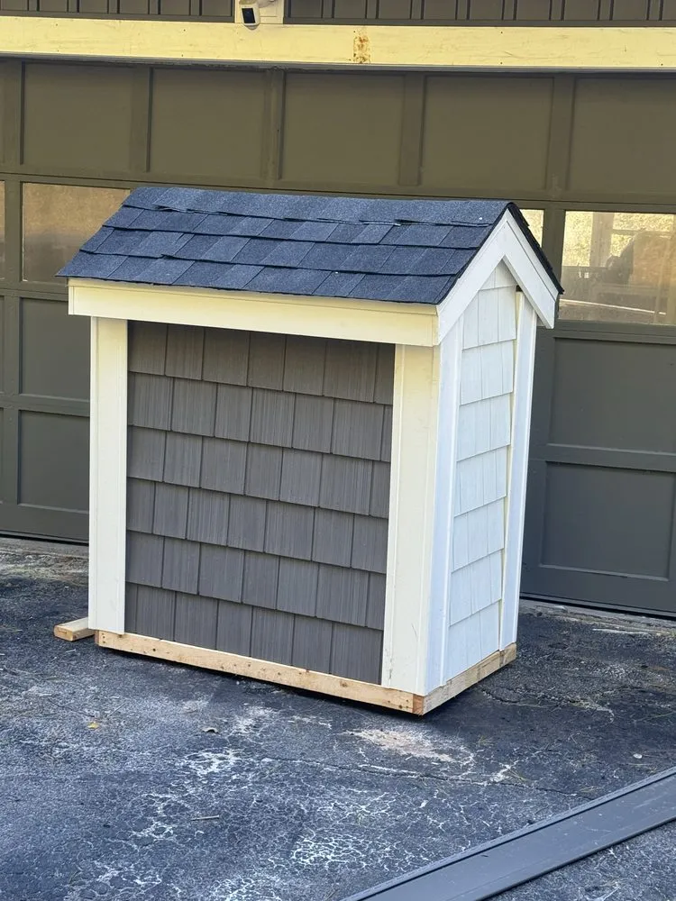 Slide of Santo Roofing & Siding